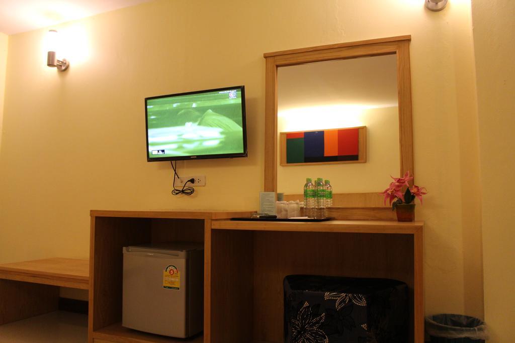 The Lephant Hotel Surat Thani Buitenkant foto