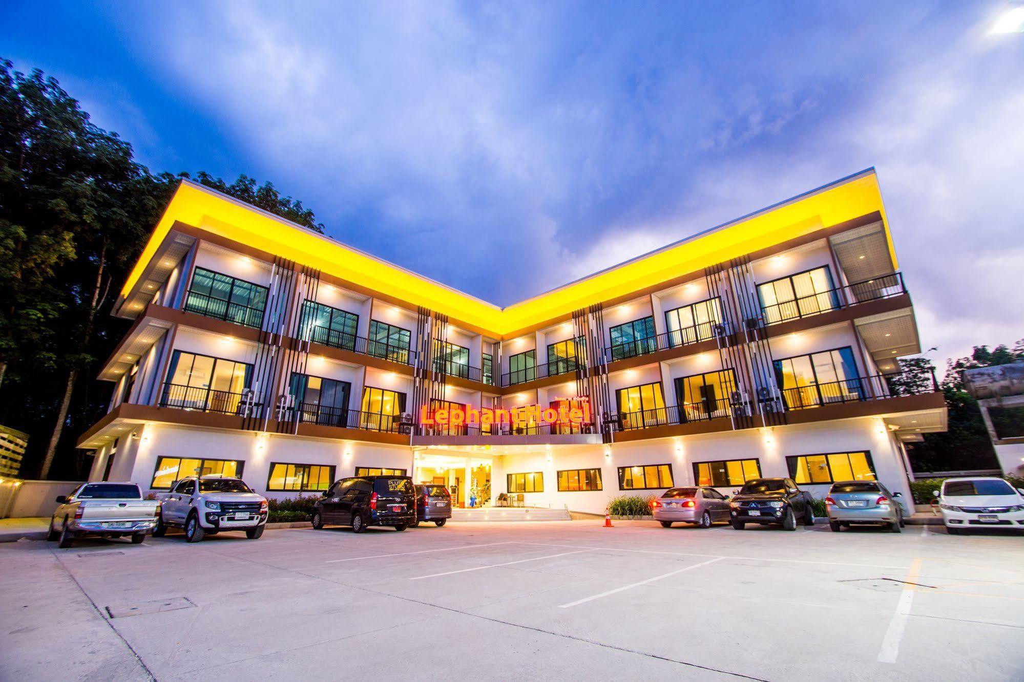 The Lephant Hotel Surat Thani Buitenkant foto